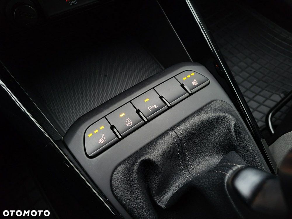 Kia Stonic 1.0 T-GDI L Business Line - 29