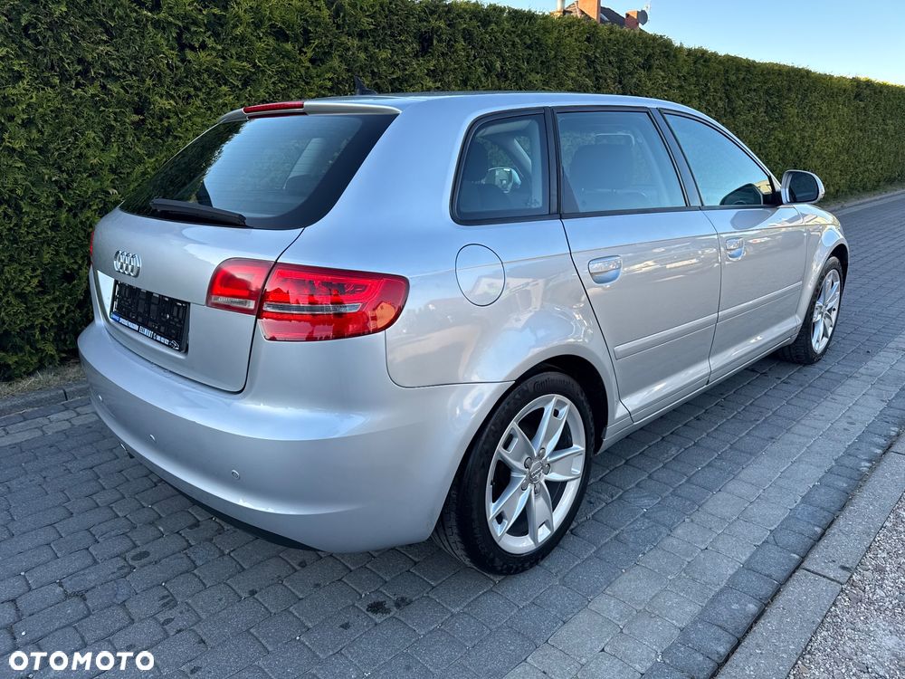 Audi A3 Sportback 2.0 TDI Ambiente - 5