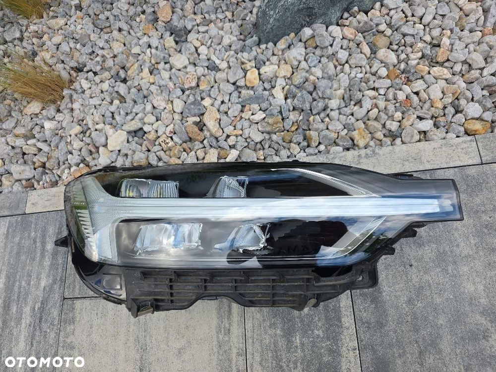 VOLVO XC60 II 2 Lampa prawa przód Full Led System 32133549 2017-2021 Chrom - 8
