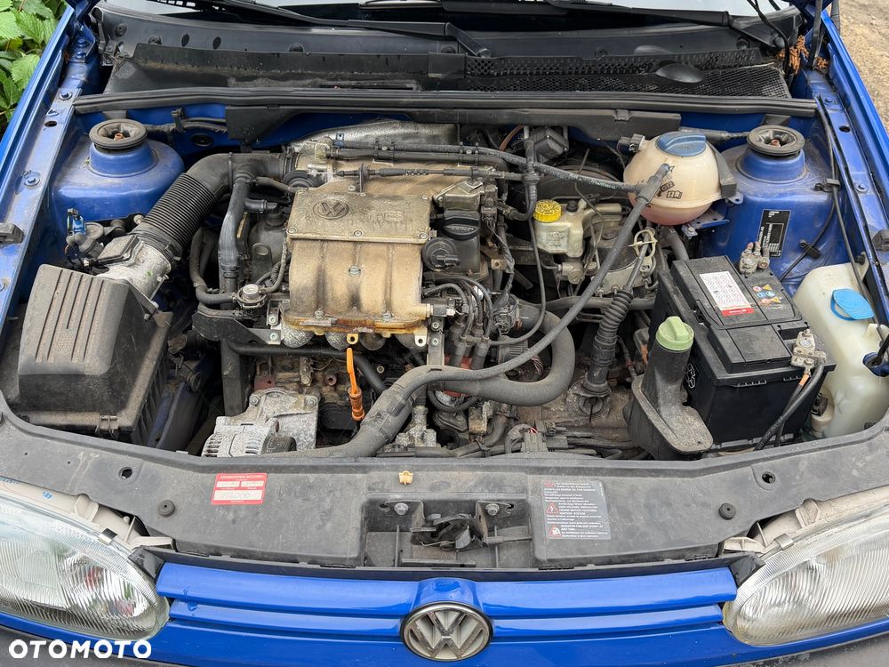Volkswagen Golf 1.6 - 18