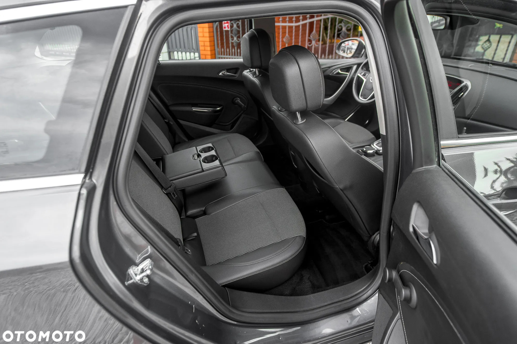 Opel Astra 1.6 Turbo Automatik Edition - 19