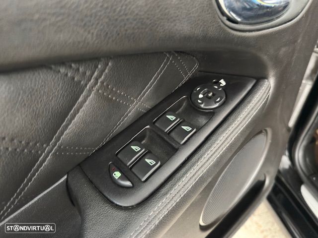Jaguar X-Type SW 2.2 D Executive Aut. - 17