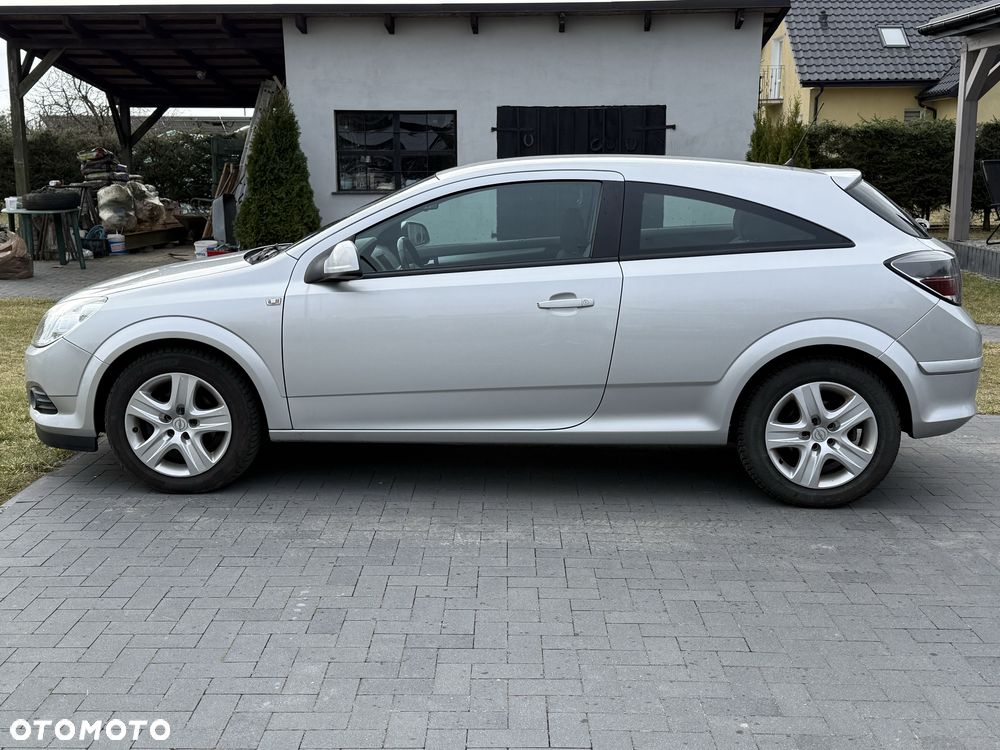 Opel Astra - 1