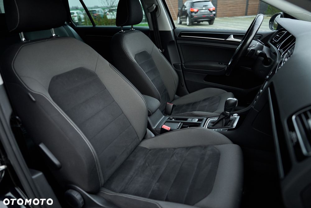 Volkswagen Golf 1.4 TSI BMT Highline DSG - 23