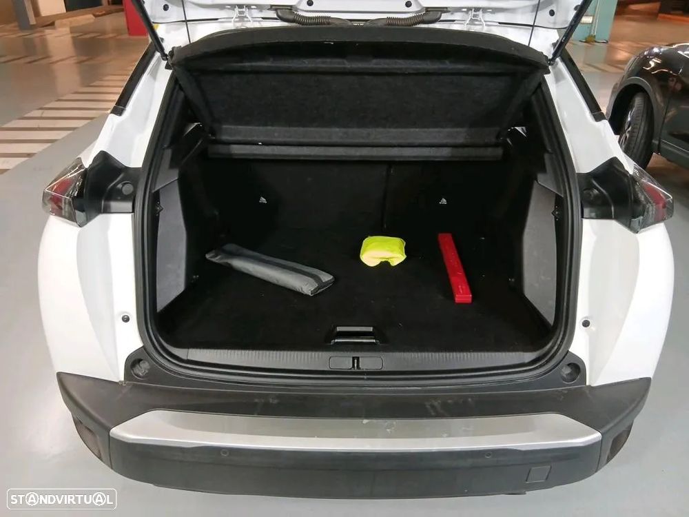 Peugeot 2008 1.5 BlueHDi Allure - 12