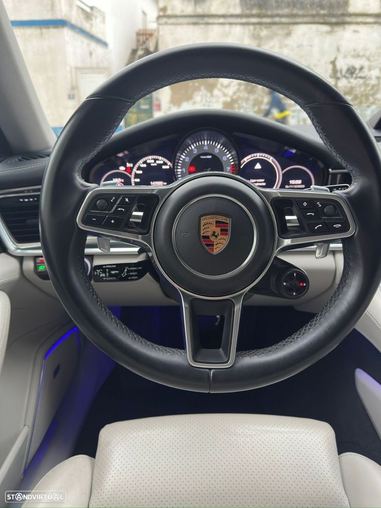 Porsche Panamera Sport Turismo - 13