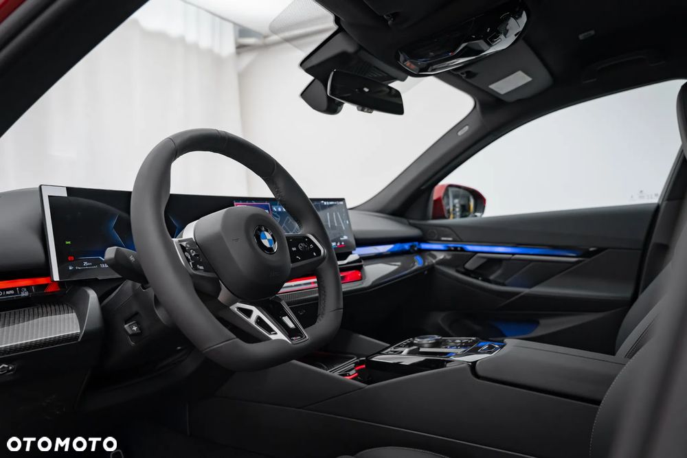 BMW Seria 5 520d xDrive mHEV M Sport - 18
