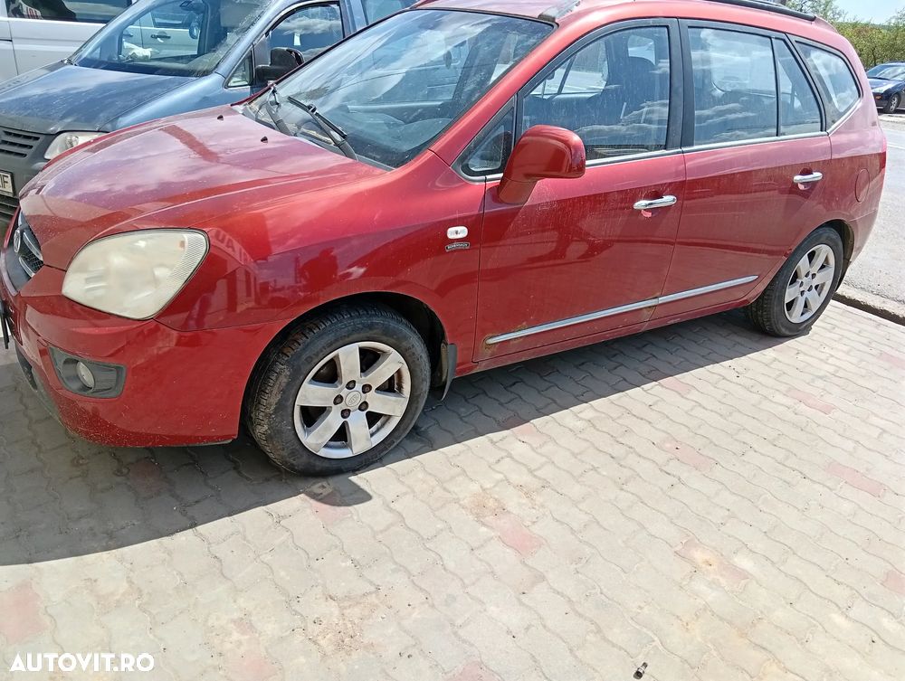 Dezmembrez  KIA CARENS 2008 2.0 CRDI 140 CP E4 - 1