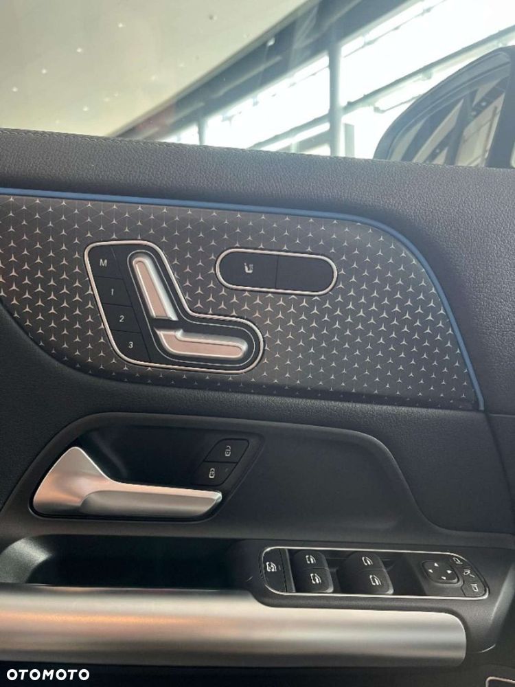 Mercedes-Benz EQA - 10