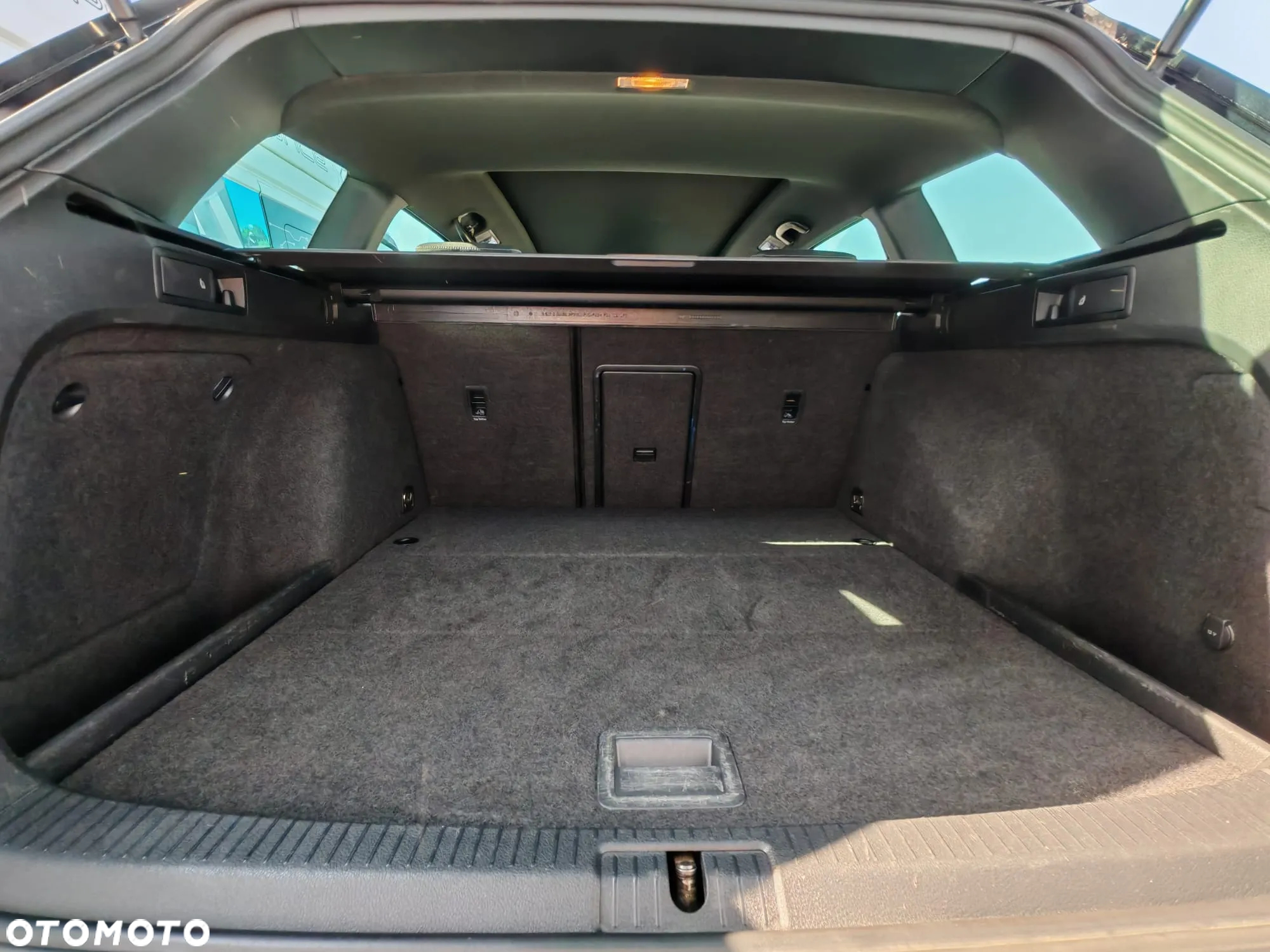 Volkswagen Golf VII 2.0 TSI 4Mot R DSG - 11