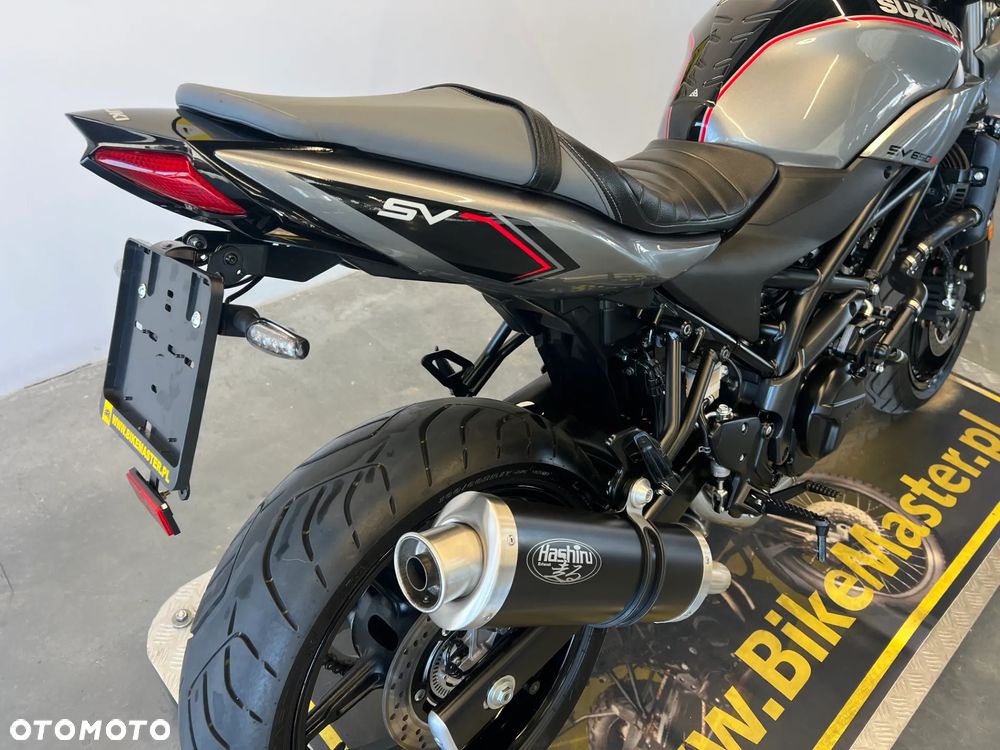 Suzuki SV - 32