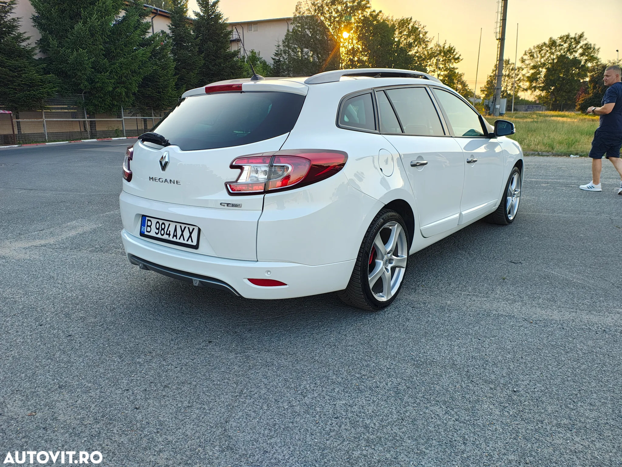 Renault Megane Grandtour TCe 190 Start & Stop GT - 9