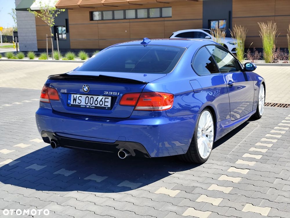 BMW Seria 3 335i Coupe - 7