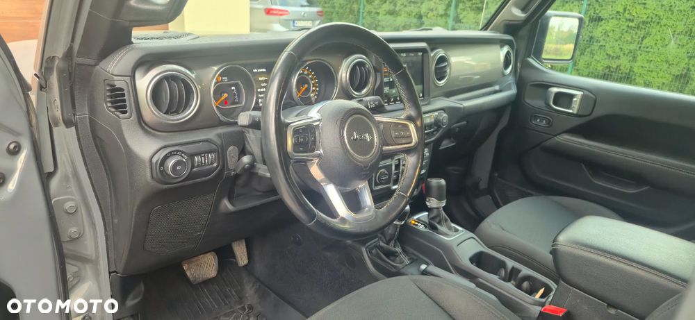 Jeep Wrangler - 14