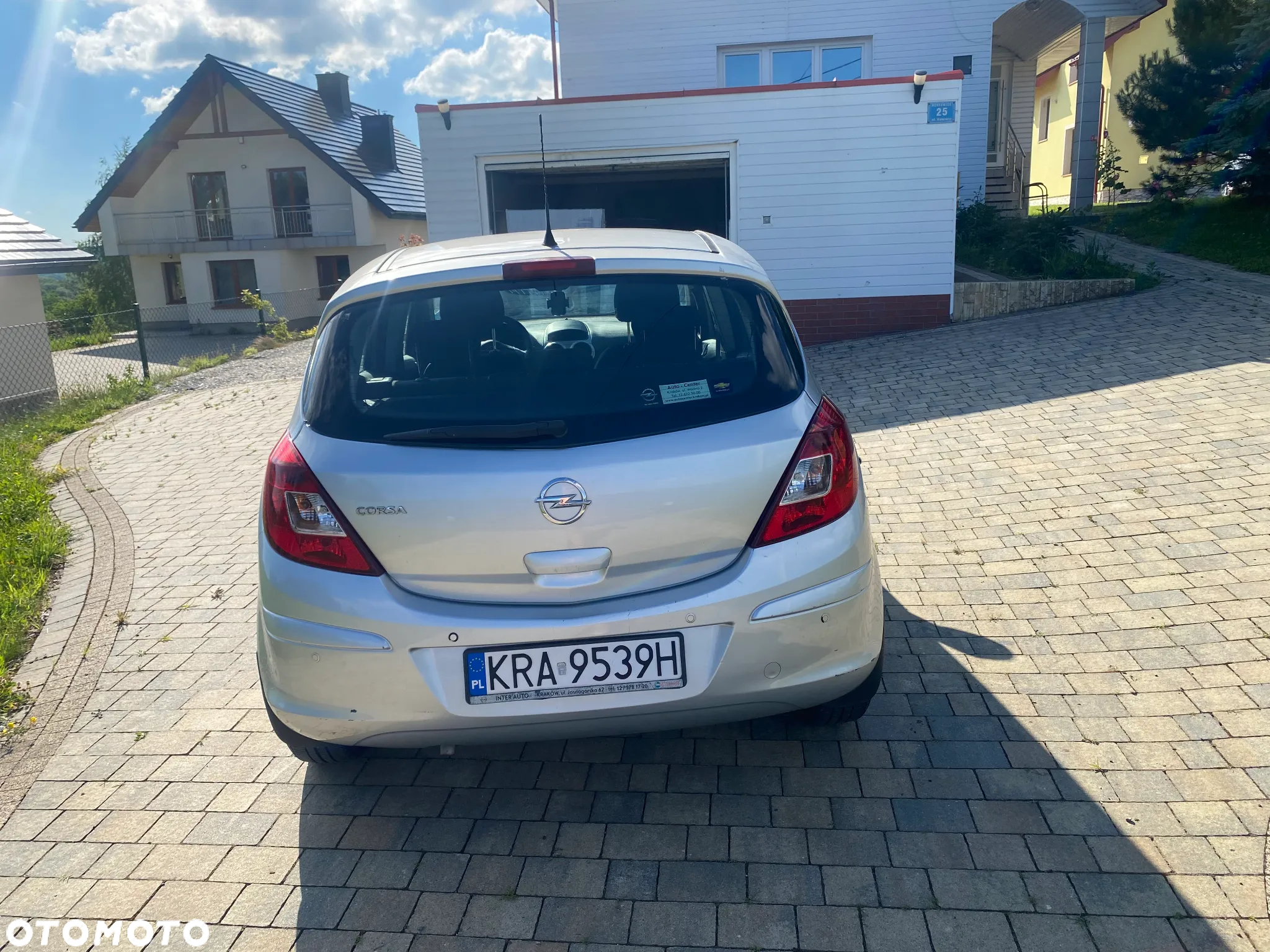 Opel Corsa 1.2 16V Enjoy - 9