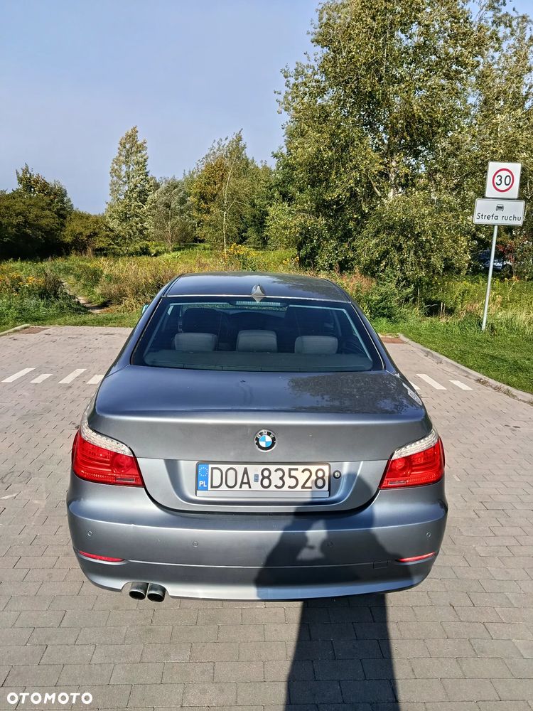 BMW Seria 5 525i - 10
