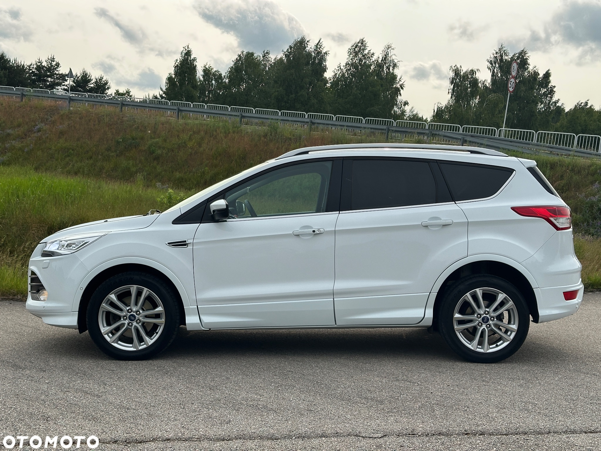 Ford Kuga 2.0 TDCi Titanium S - 14