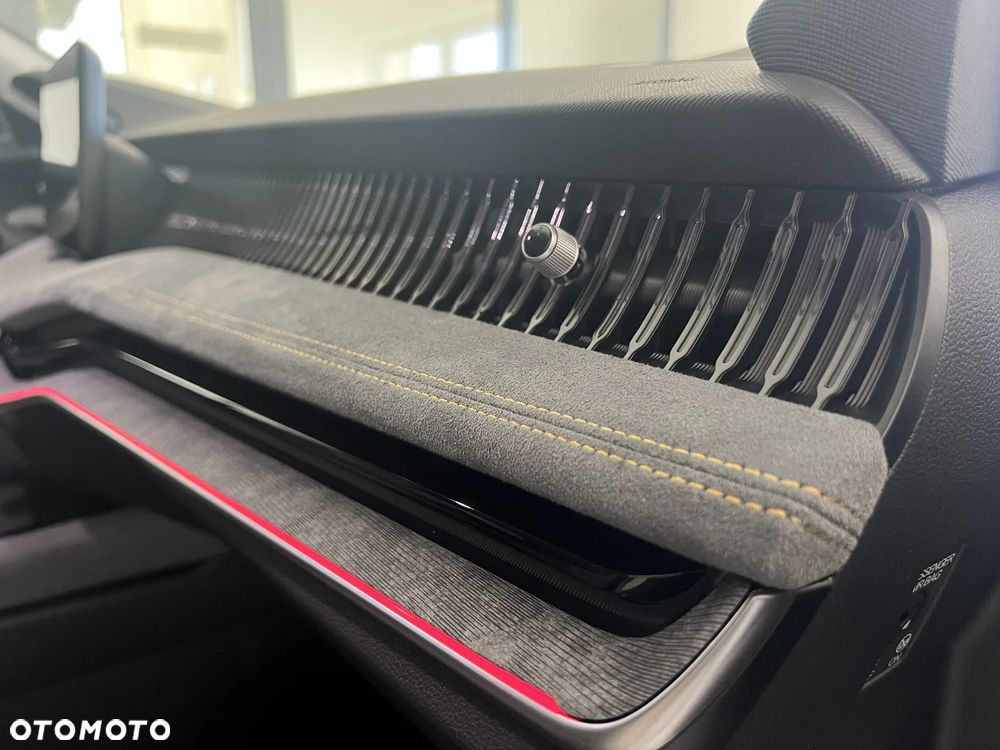 Skoda Superb 2.0 TDI SCR 4x4 Edition 130 DSG - 23