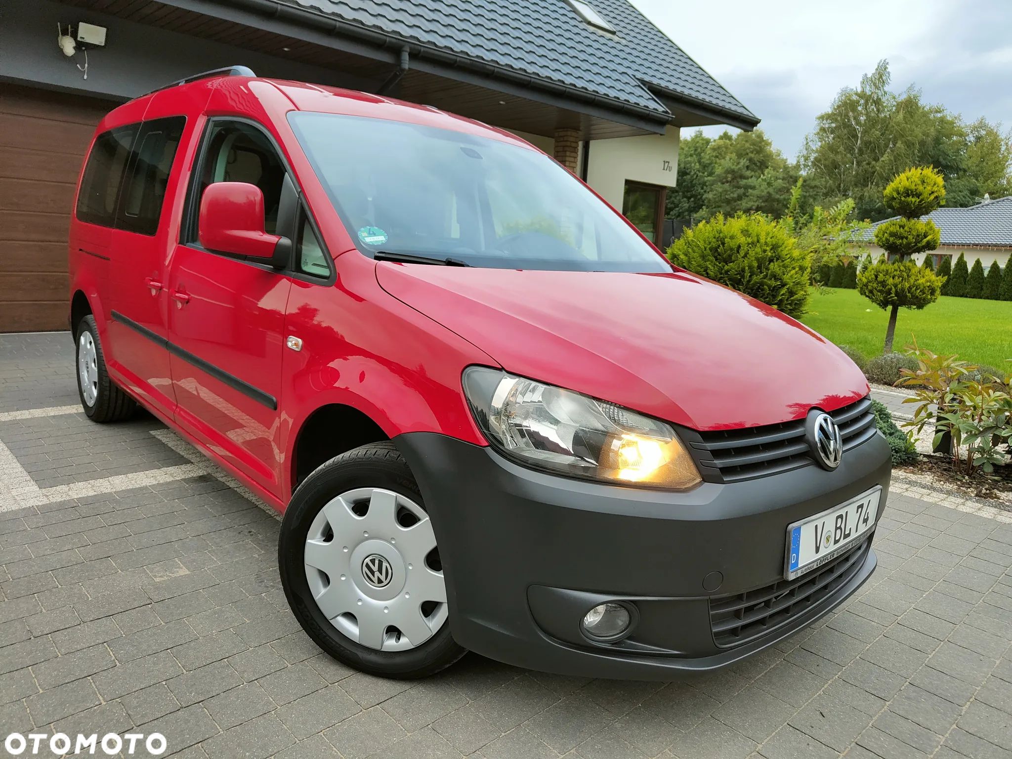 Volkswagen Caddy Maxi 1.6 TDI Highline DSG - 1