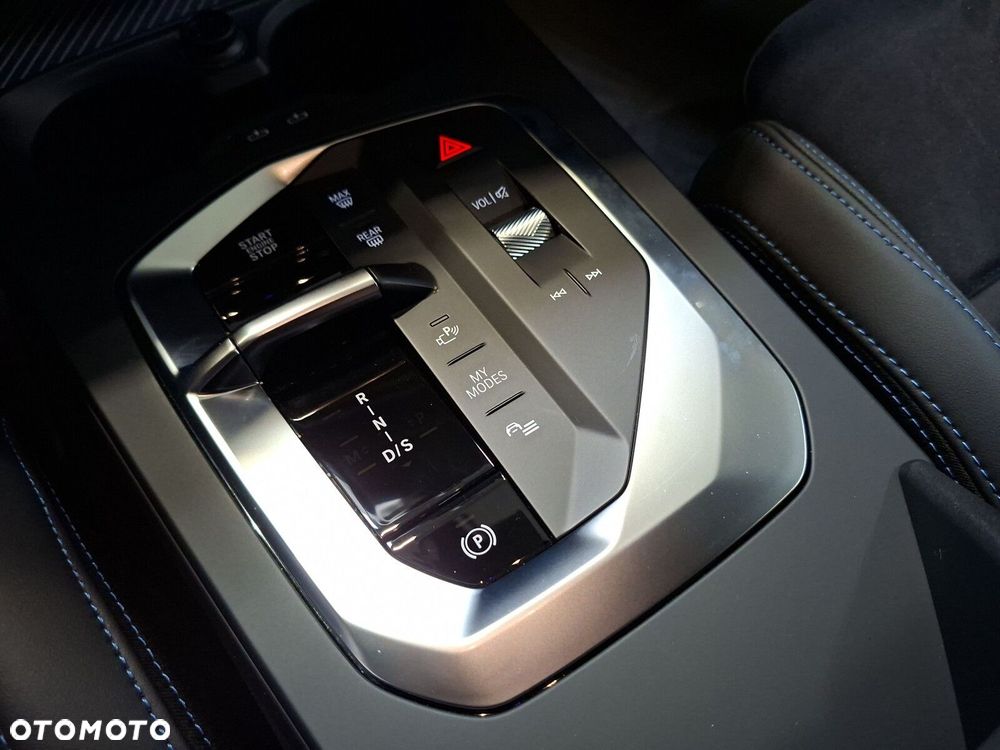 BMW Seria 1 120 mHEV - 17