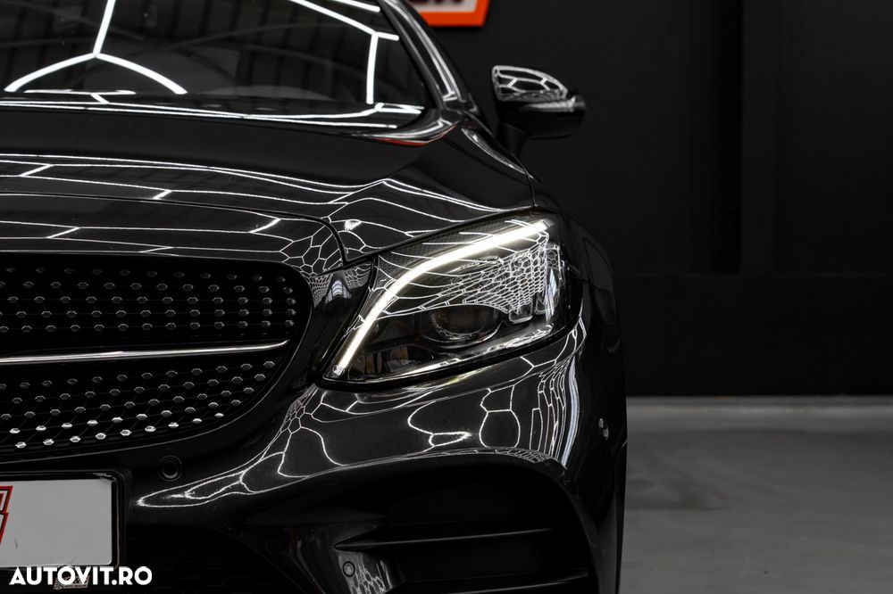 Mercedes-Benz C 300 4MATIC Aut. - 6