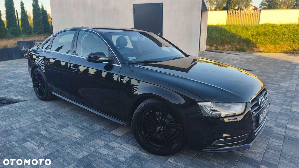 Audi A4 Limousine - 8