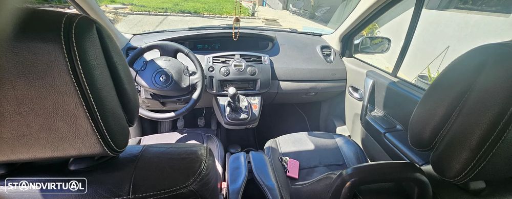 Renault Scénic 1.5 dCi Dynamique Luxe - 12