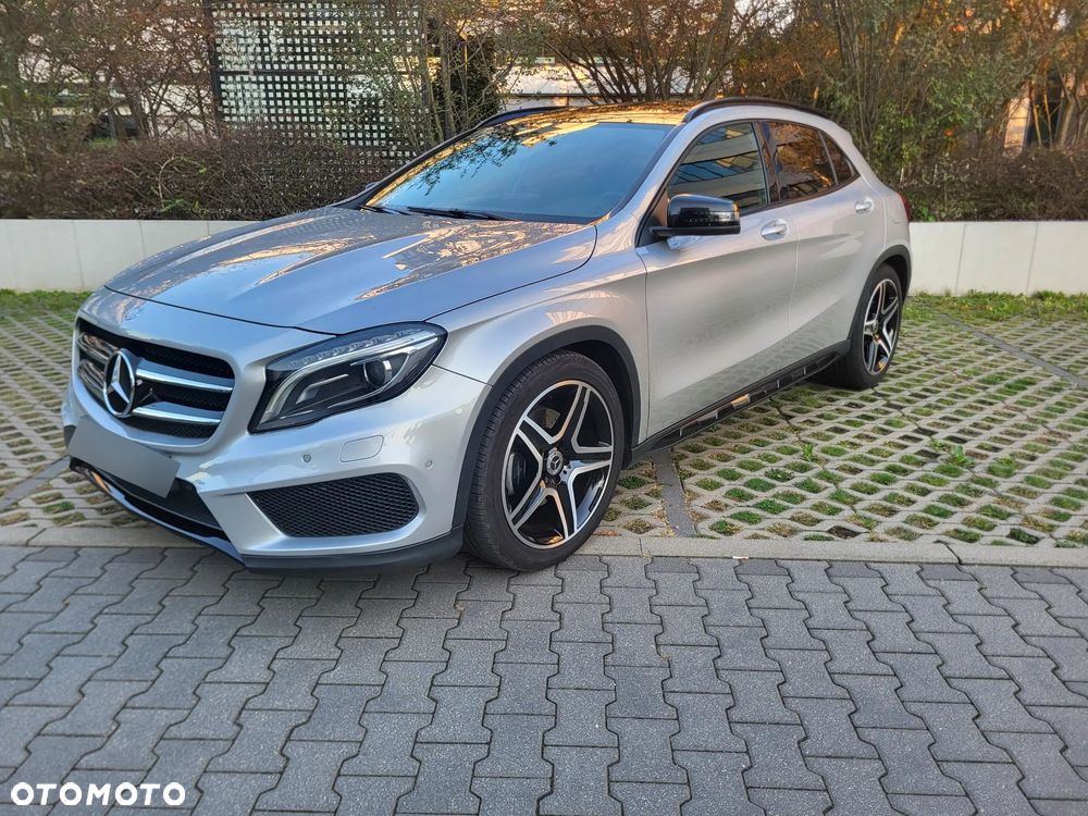 Mercedes-Benz GLA 220 d AMG Line - 1