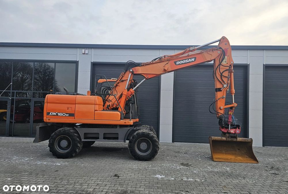 Doosan DX160W - 2