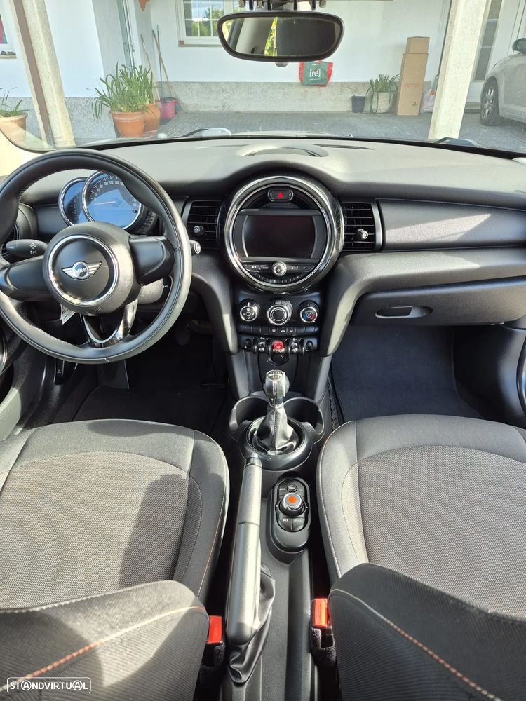 MINI 3 Portas One D - 20