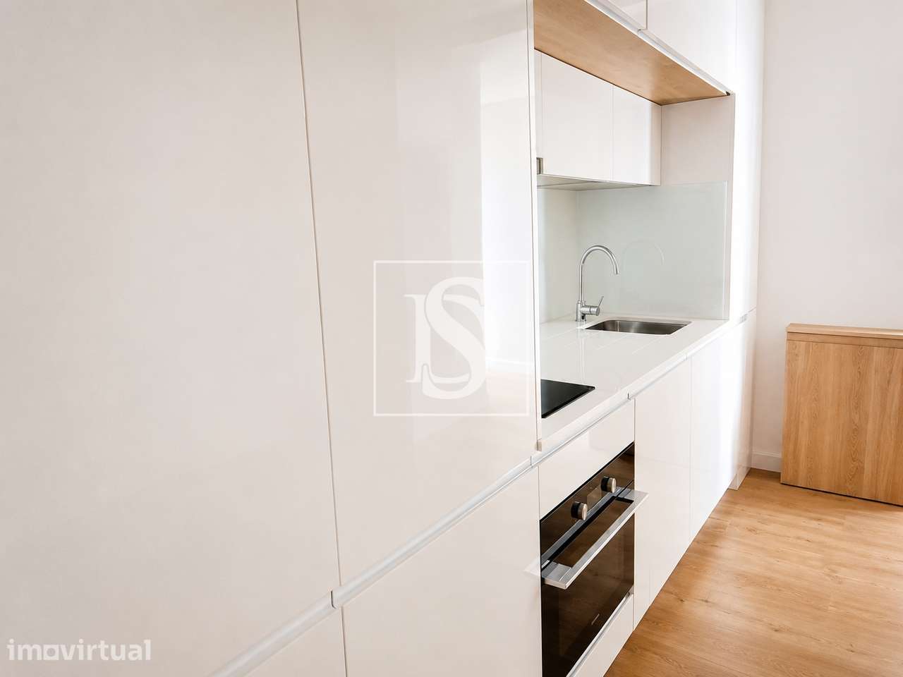 Apartamento T0 no Porto, pronto a habitar - Grande imagem: 3/21