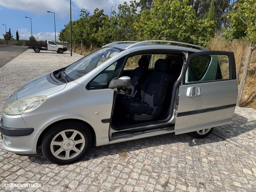 Peugeot 1007 - 6
