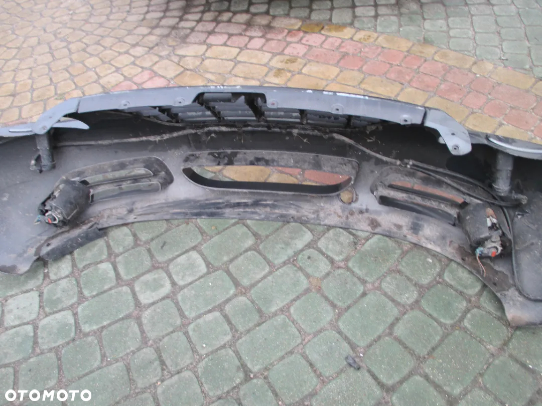 Zderzak chrysler VOYAGER LIFT - 11