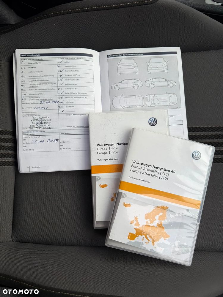 Volkswagen Golf - 11