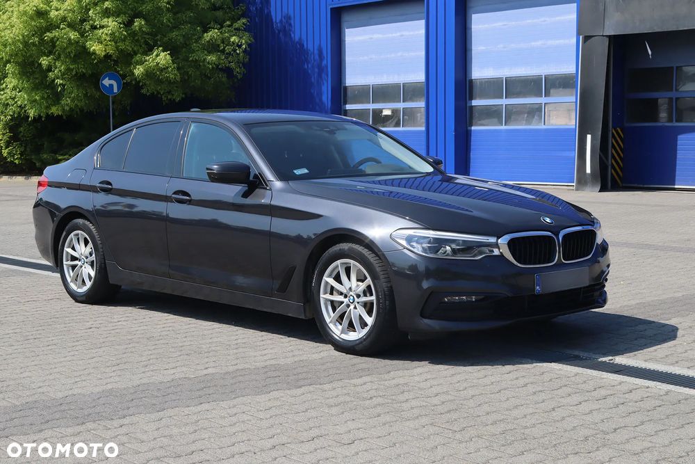 BMW Seria 5 530d xDrive Luxury Line sport - 1