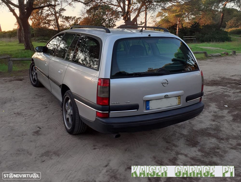 Opel Omega Caravan 2.5i V6 CD - 6