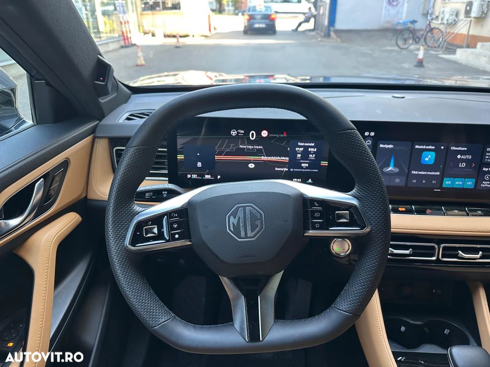 MG HS 1.5 T-GDi 7DCT Exclusive - 12