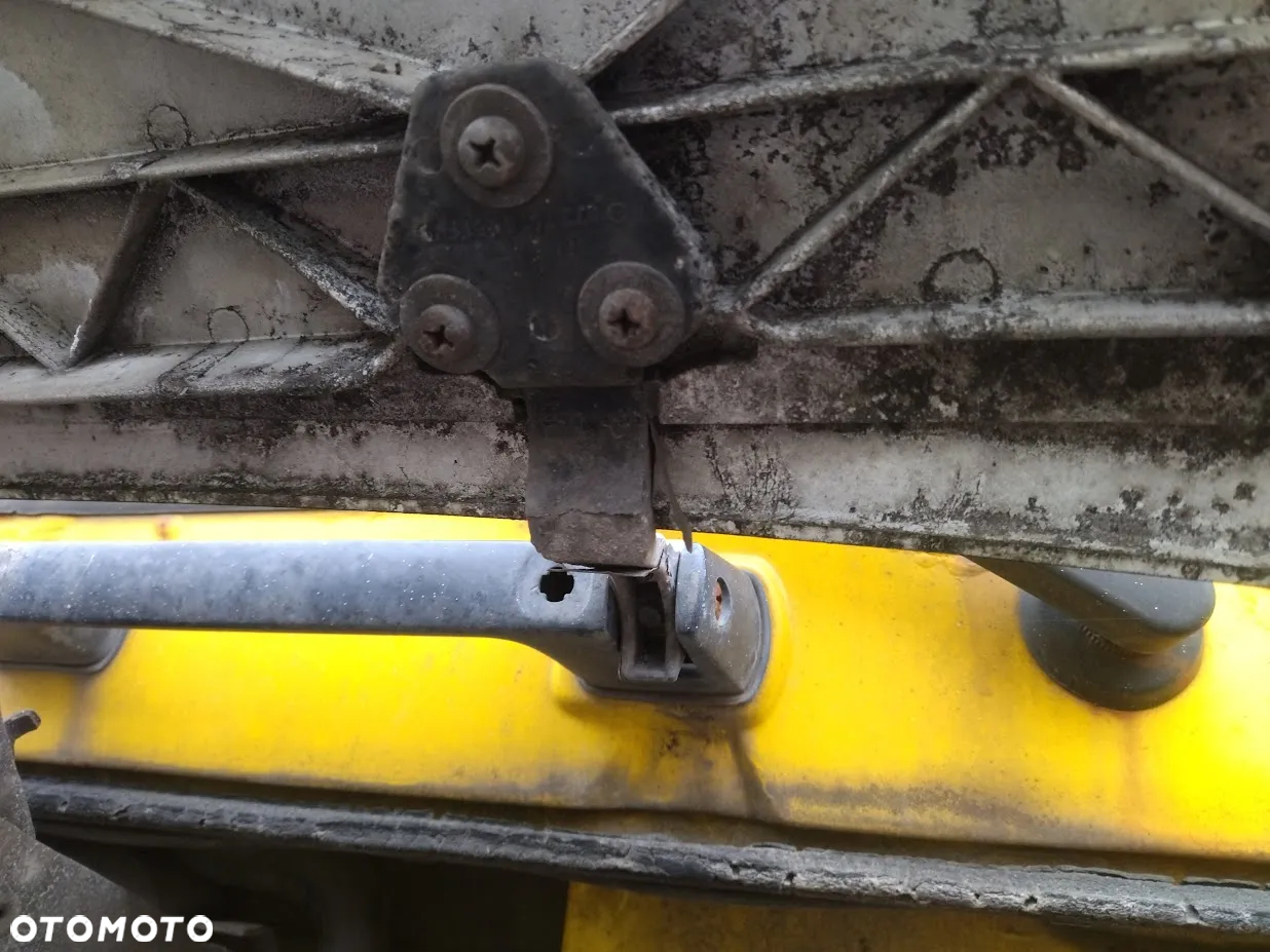 Atrapa Maska Mercedes 814 817 914 917 1114 1117 1120itd - 3