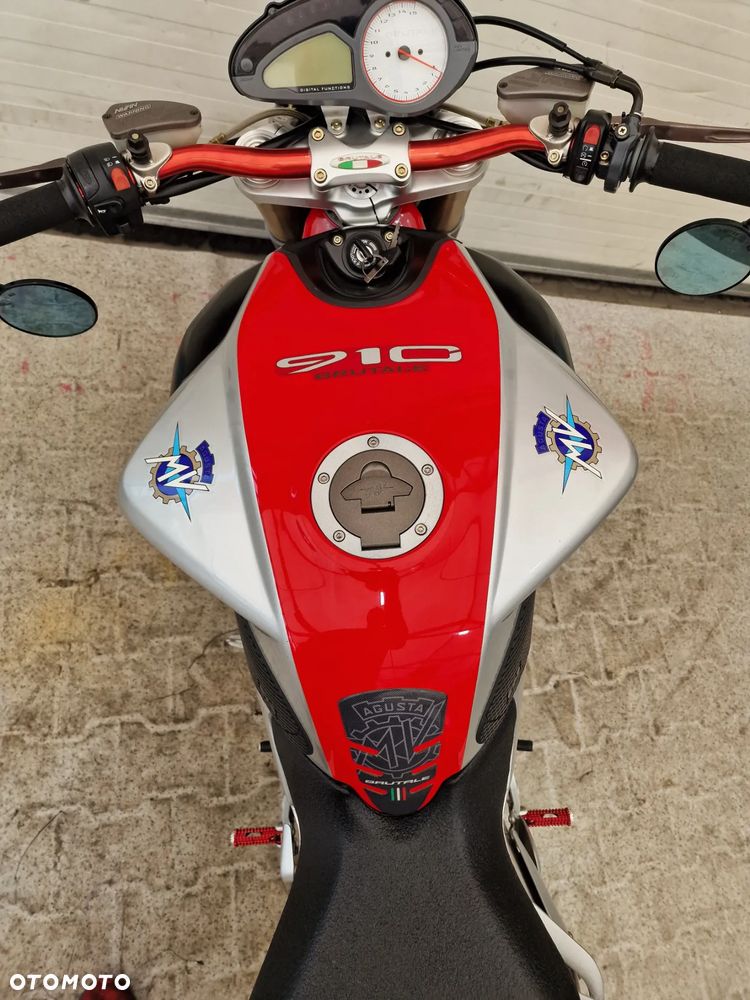 MV AGUSTA Brutale - 27