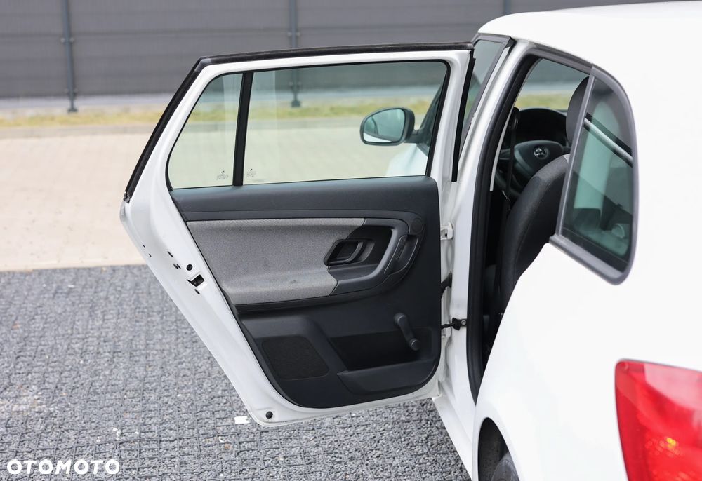 Skoda Fabia - 16