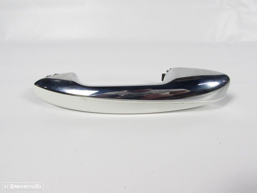 Punho da porta C/ KEYLESS GO Esquerdo/Exterior Usado / Original MERCEDES-BENZ C-... - 1