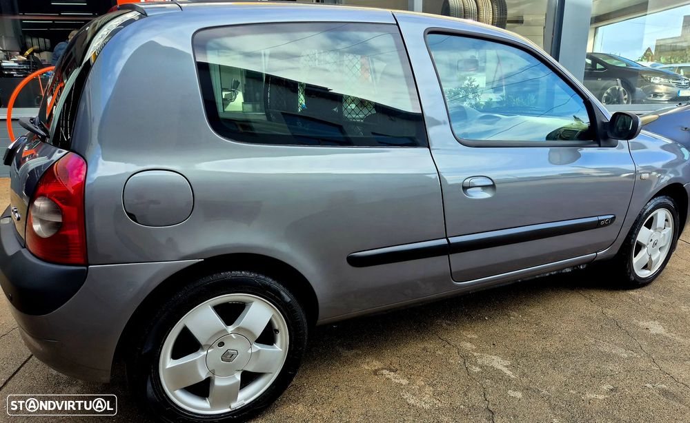 Renault Clio 1.5 DCi Van - 19