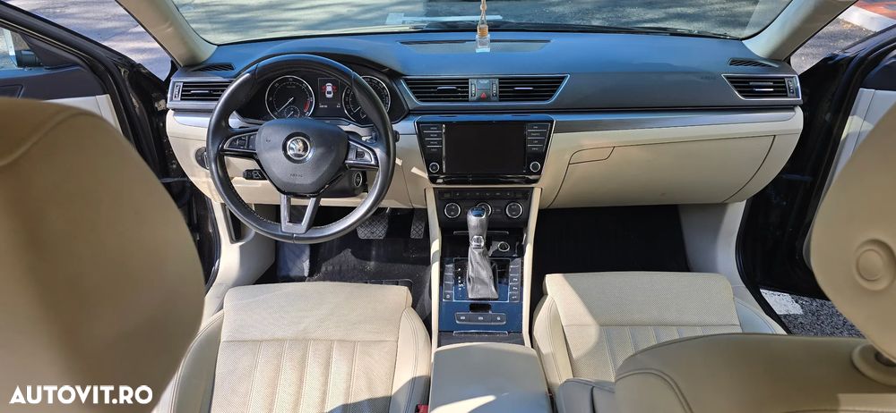 Skoda Superb 1.6 TDI DSG Style - 9