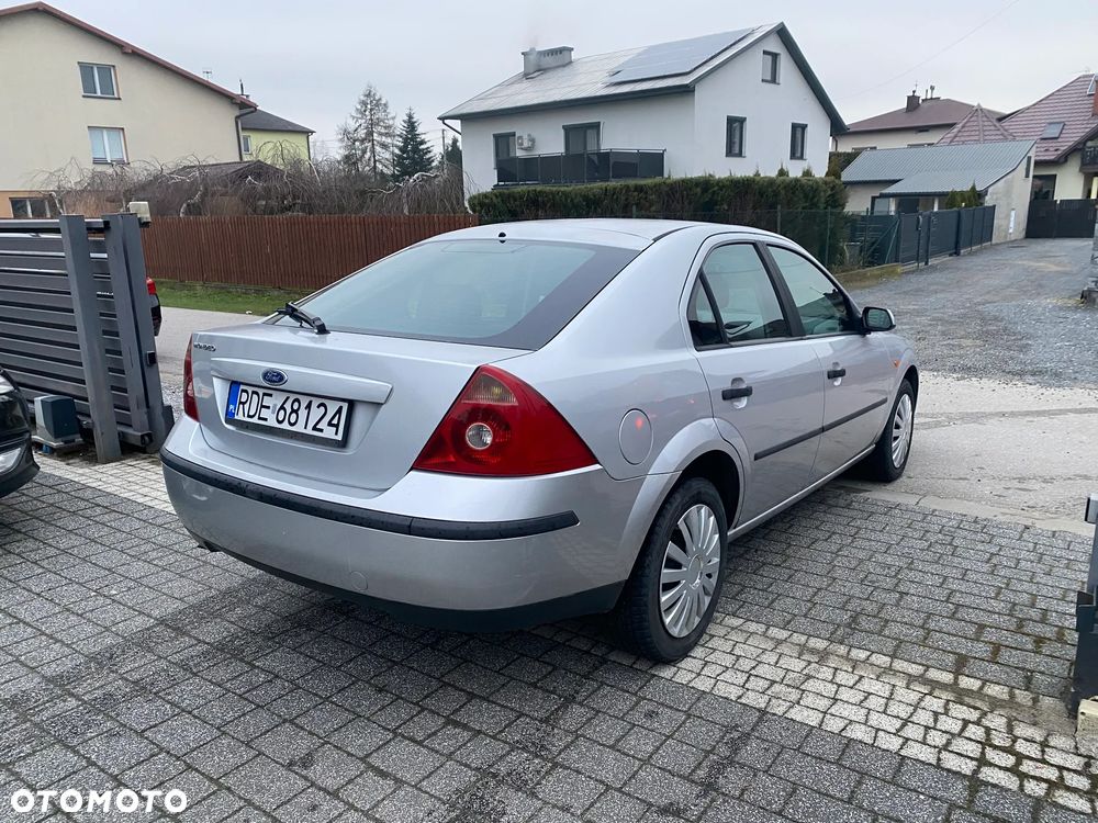 Ford Mondeo 1.8 Sport - 4