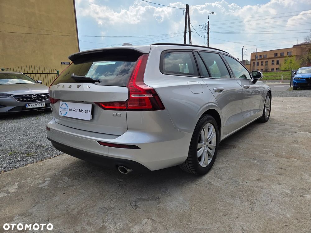 Volvo V60 D3 Momentum Pro - 9
