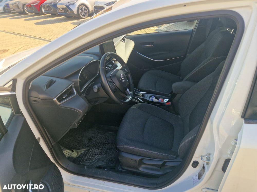 Toyota Corolla 1.8 HSD Dynamic - 10