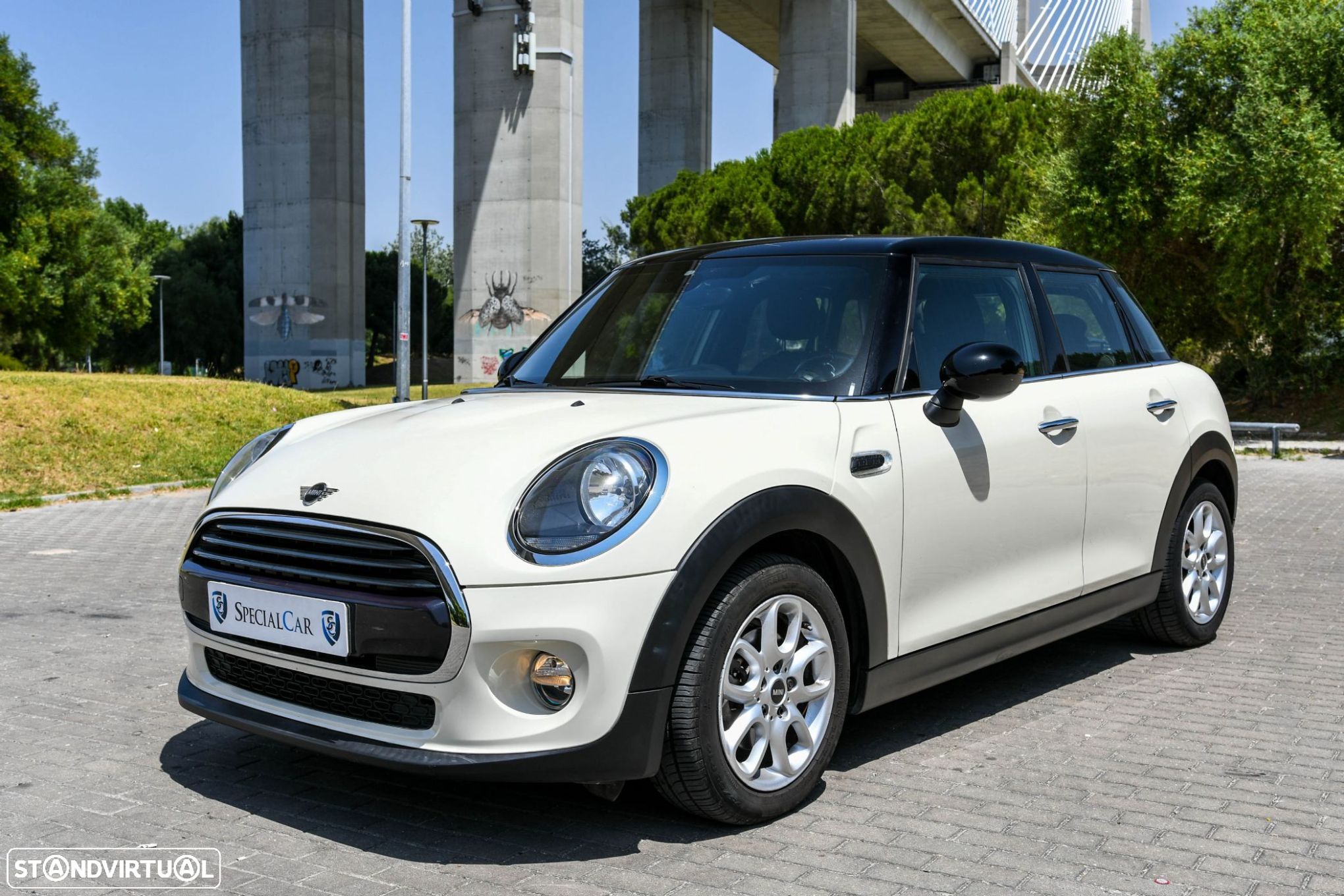 MINI 5 Portas Cooper D - 1