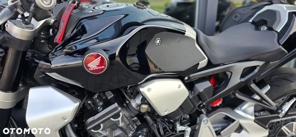 Honda CB - 32