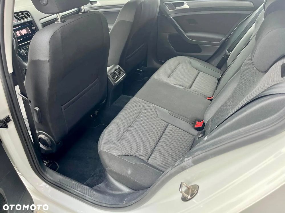 Volkswagen Golf 1.6 TDI (BlueMotion Technology) Comfortline - 12