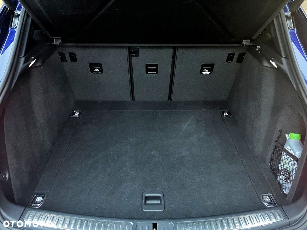 Porsche Macan - 32